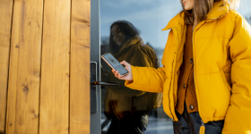 Are smart locks or traditional locks safer? Are smart locks or traditional locks safer?